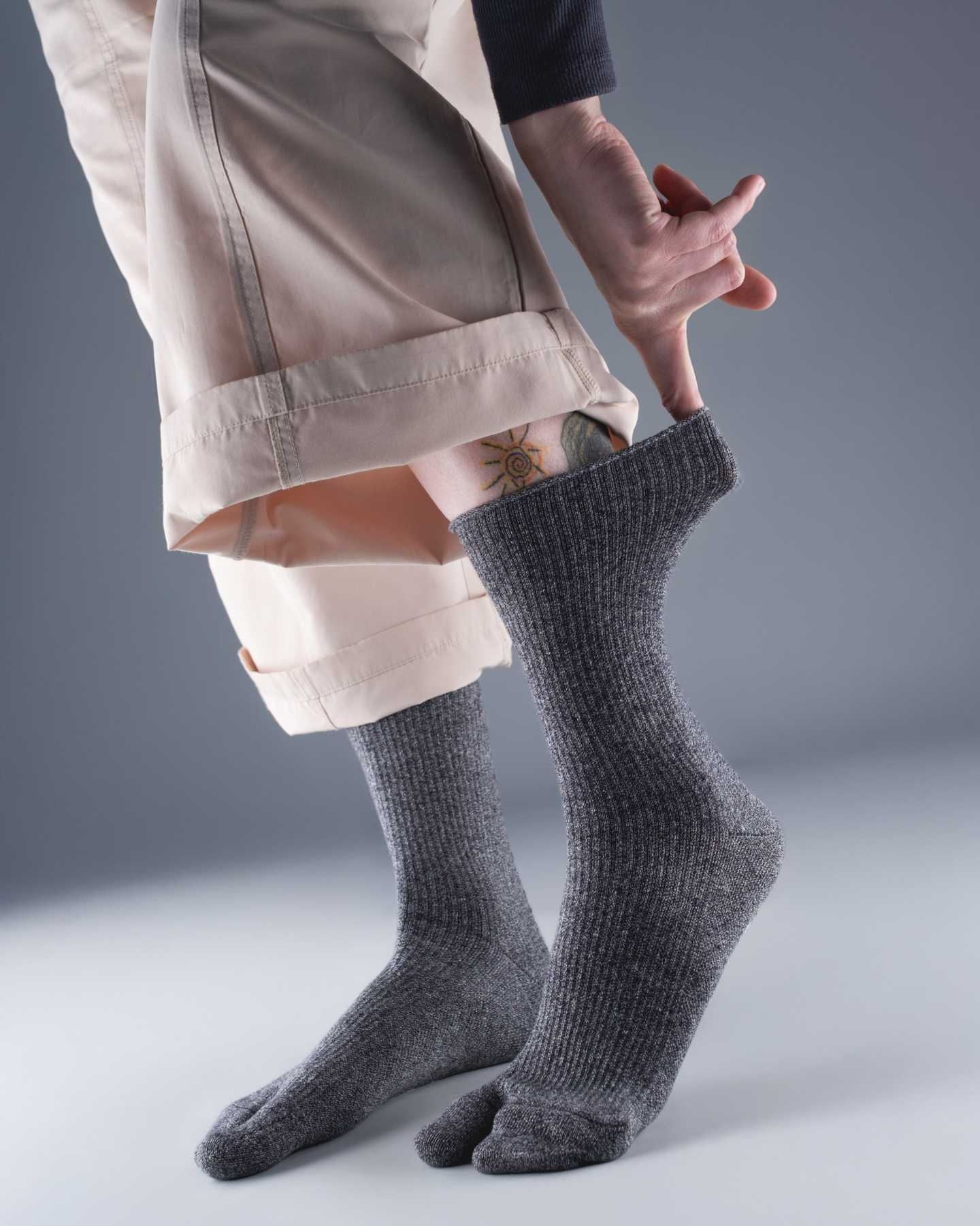 Shadow Tabi Socks - Image 5